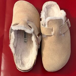 Birkenstock soft pink Suede Shearling Clogs